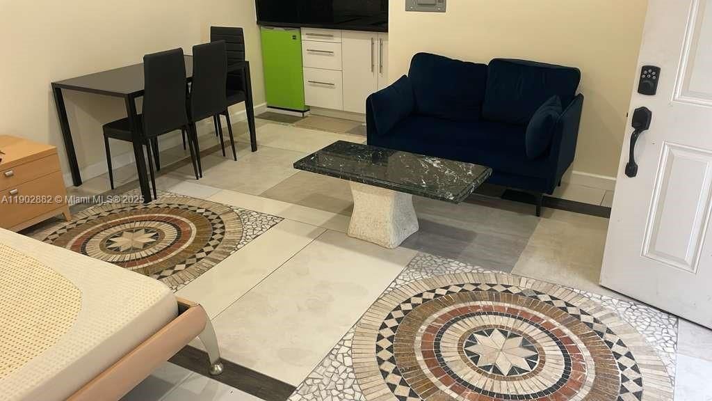 For Rent: $1,500 (0 beds, 1 baths, 0 Square Feet)