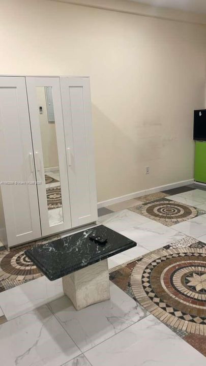 For Rent: $1,500 (0 beds, 1 baths, 0 Square Feet)