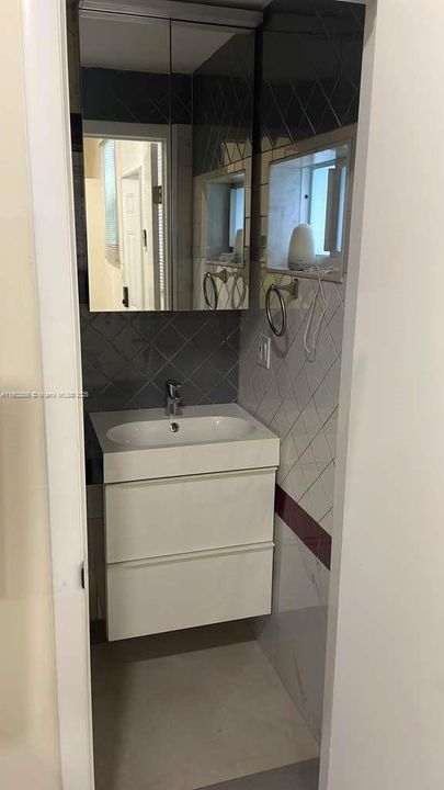 For Rent: $1,500 (0 beds, 1 baths, 0 Square Feet)