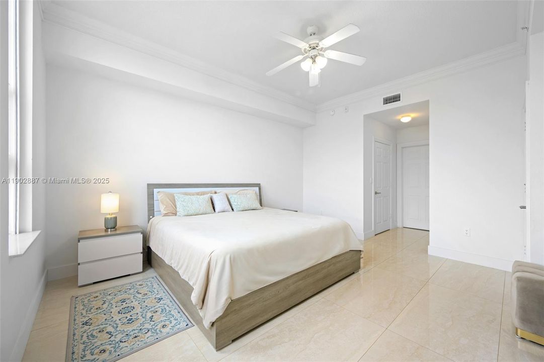 For Sale: $665,000 (2 beds, 2 baths, 1314 Square Feet)