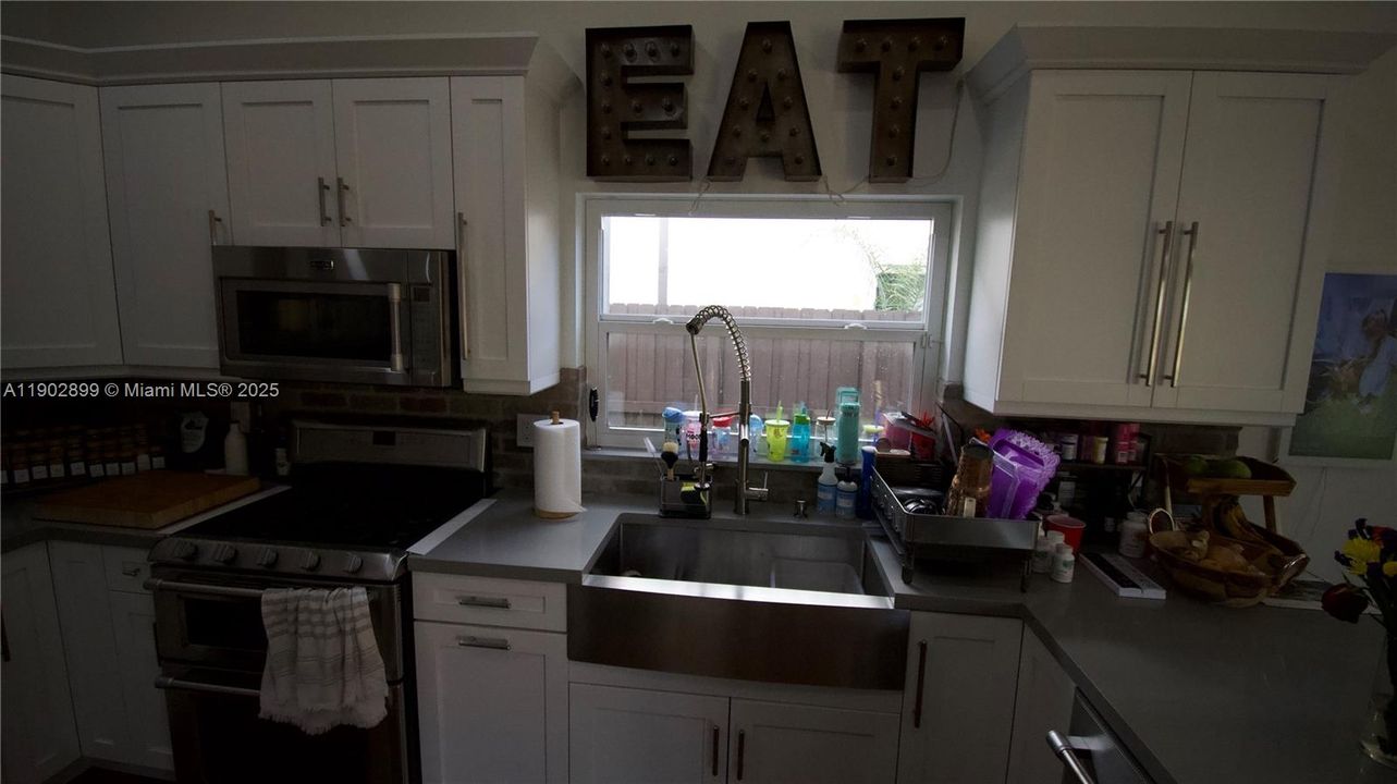 For Sale: $765,000 (4 beds, 2 baths, 2231 Square Feet)