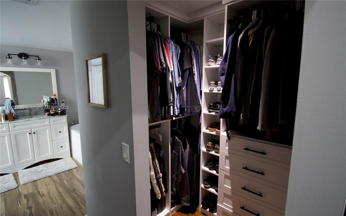 For Sale: $765,000 (4 beds, 2 baths, 2231 Square Feet)