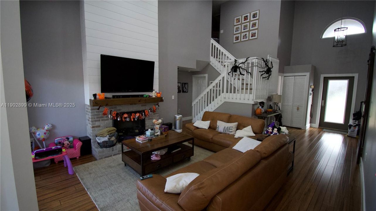 For Sale: $765,000 (4 beds, 2 baths, 2231 Square Feet)