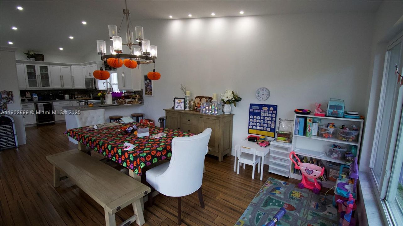 For Sale: $765,000 (4 beds, 2 baths, 2231 Square Feet)