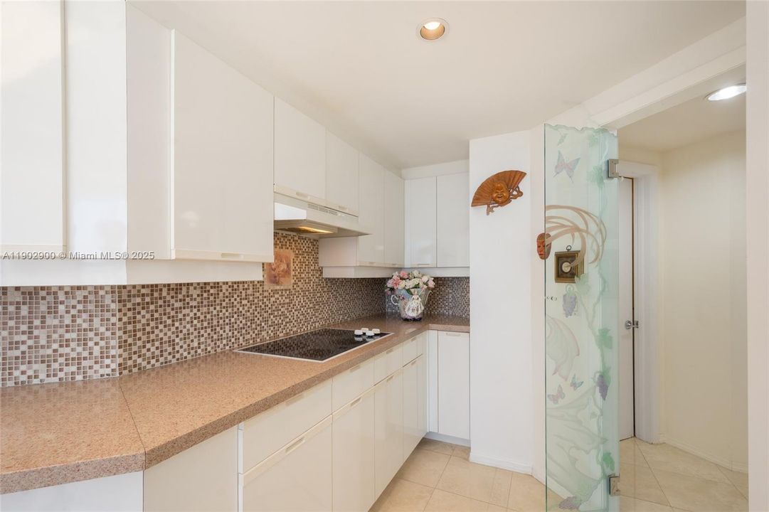 For Sale: $1,125,000 (3 beds, 3 baths, 2630 Square Feet)