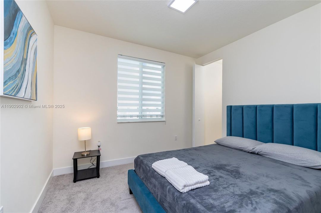 For Rent: $3,650 (3 beds, 2 baths, 1102 Square Feet)