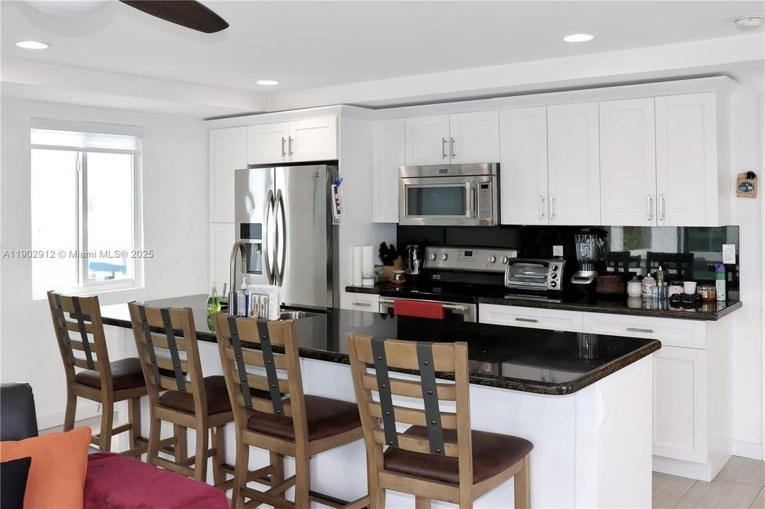 For Rent: $4,000 (3 beds, 2 baths, 1470 Square Feet)