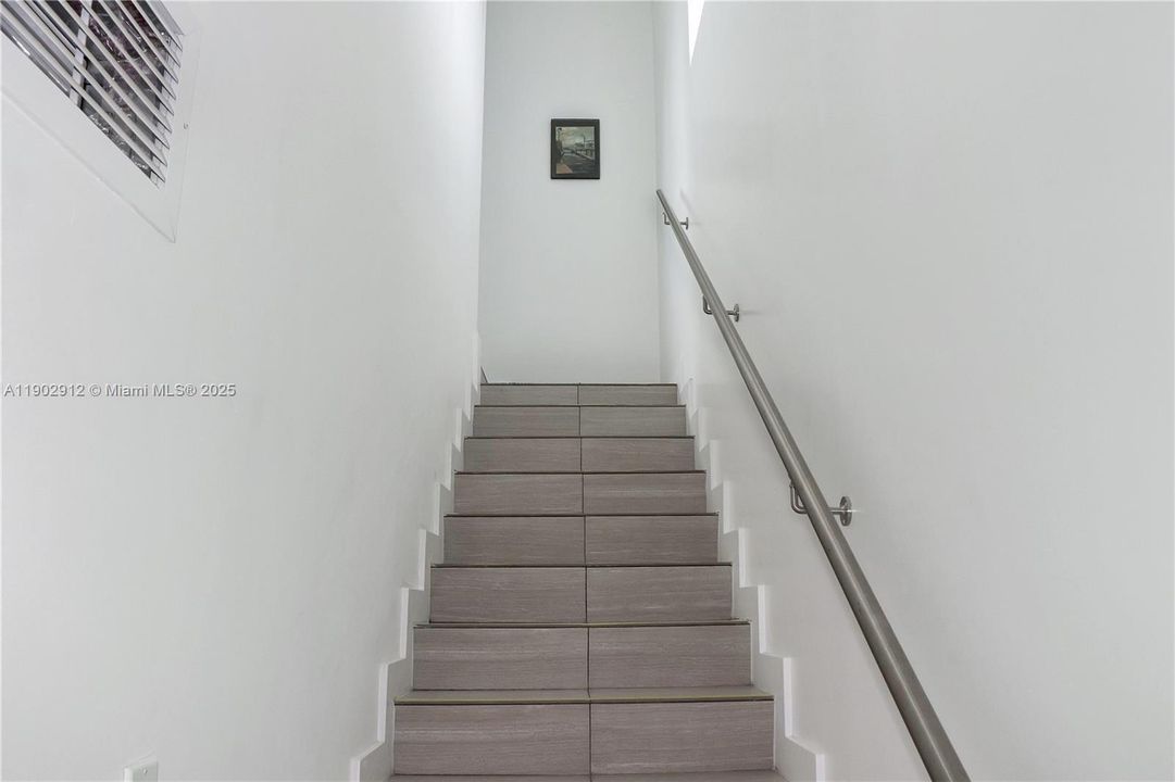 For Rent: $4,000 (3 beds, 2 baths, 1470 Square Feet)