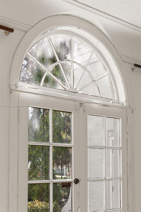 Active With Contract: $2,700,000 (4 beds, 3 baths, 3637 Square Feet)