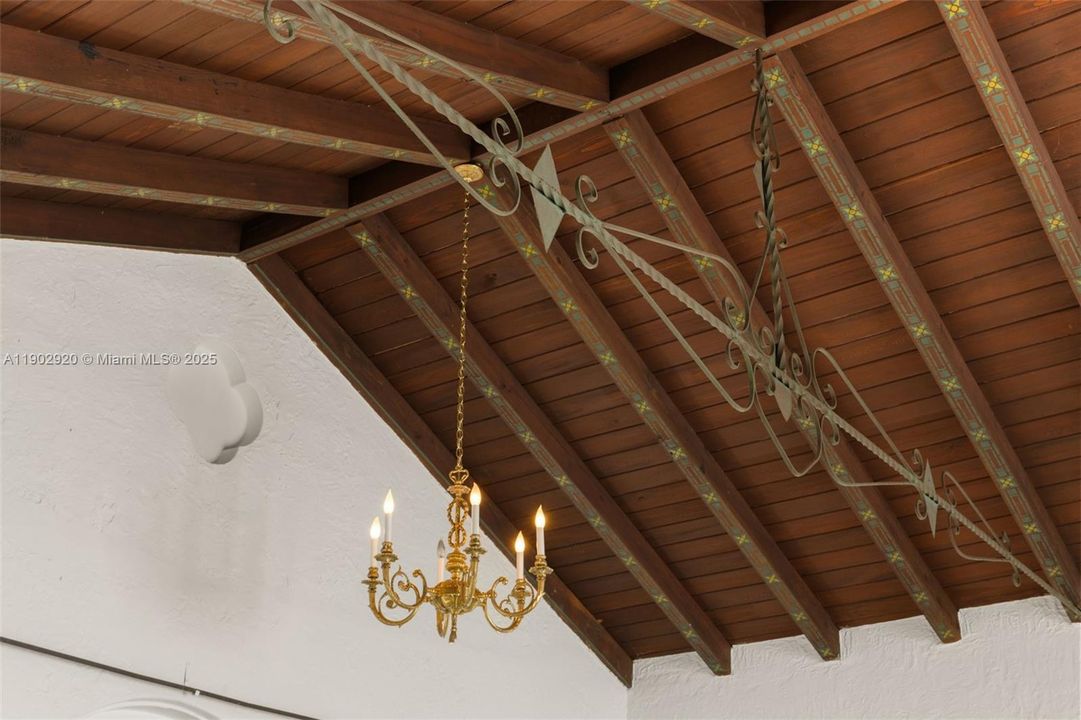 Active With Contract: $2,700,000 (4 beds, 3 baths, 3637 Square Feet)