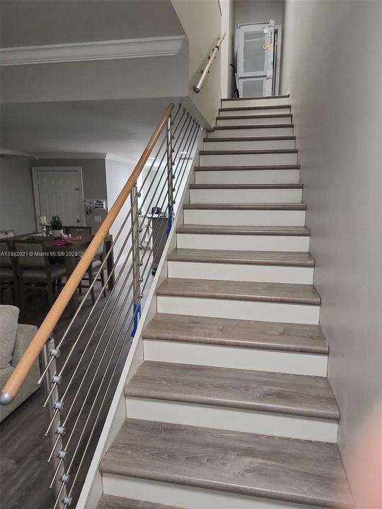 Active With Contract: $3,495 (3 beds, 2 baths, 1456 Square Feet)