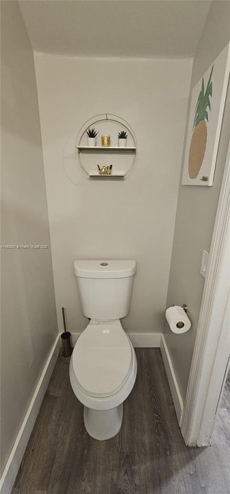 Active With Contract: $3,495 (3 beds, 2 baths, 1456 Square Feet)