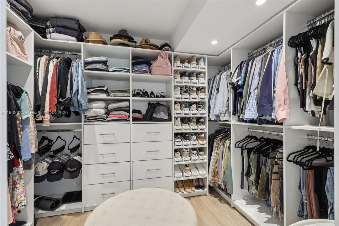 For Sale: $1,100,000 (4 beds, 2 baths, 2073 Square Feet)