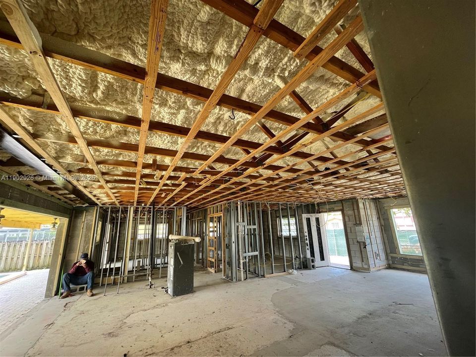 For Sale: $1,100,000 (4 beds, 2 baths, 2073 Square Feet)