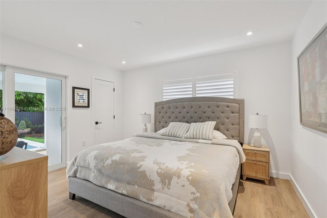 For Sale: $1,100,000 (4 beds, 2 baths, 2073 Square Feet)