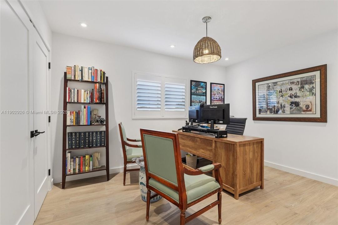 For Sale: $1,100,000 (4 beds, 2 baths, 2073 Square Feet)