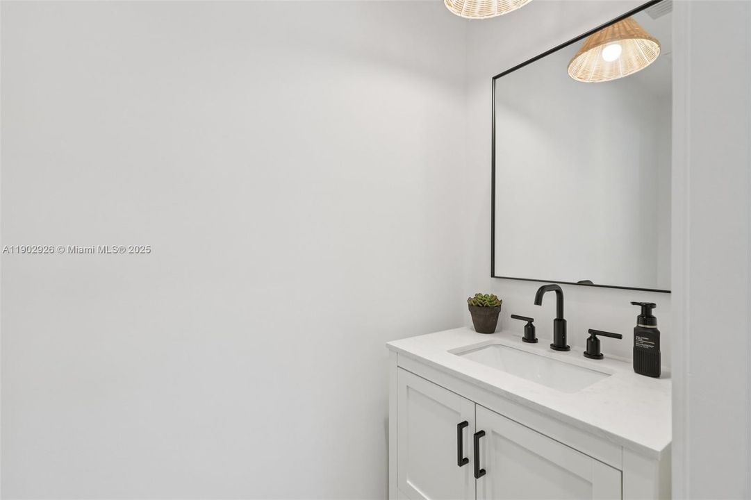 For Sale: $1,100,000 (4 beds, 2 baths, 2073 Square Feet)