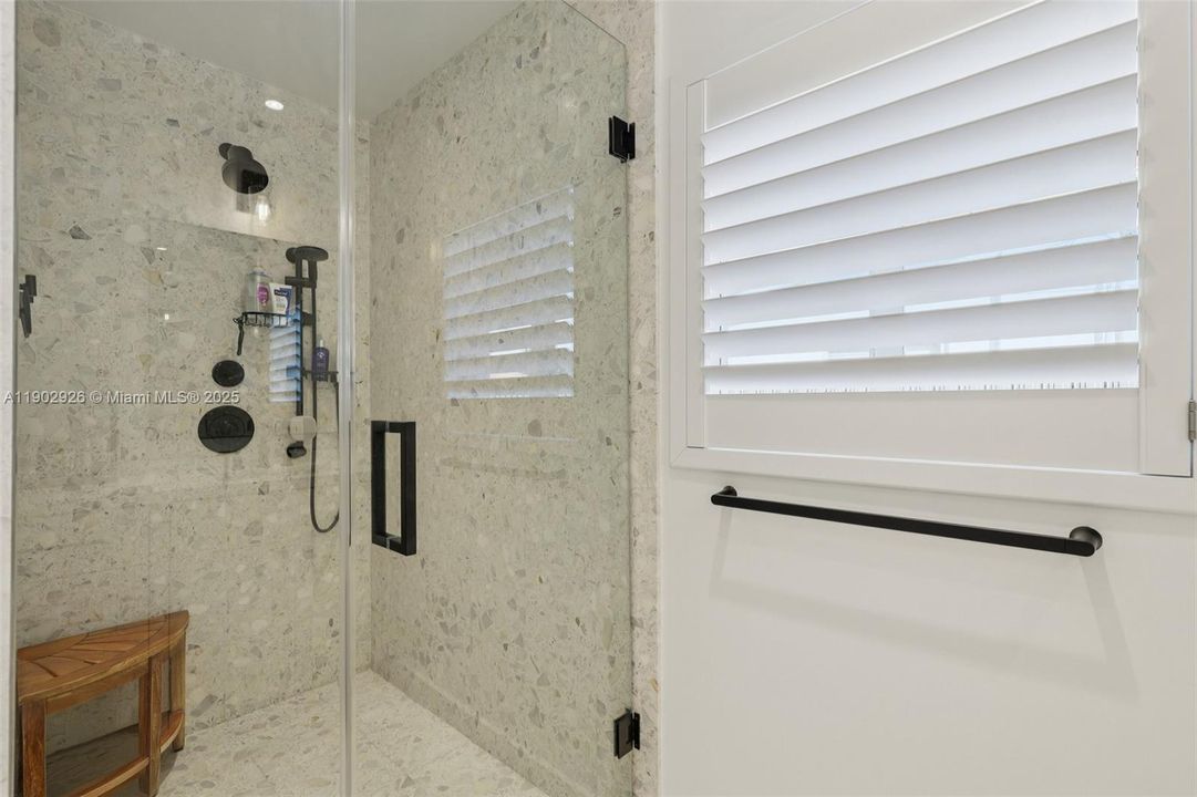 For Sale: $1,100,000 (4 beds, 2 baths, 2073 Square Feet)