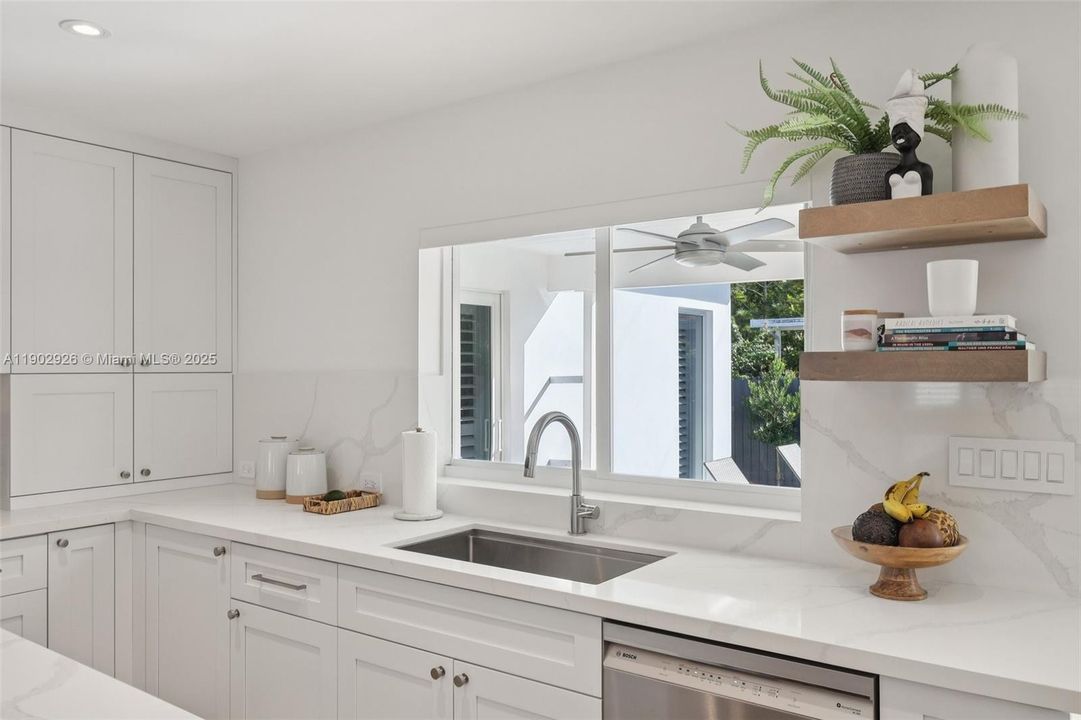 For Sale: $1,100,000 (4 beds, 2 baths, 2073 Square Feet)