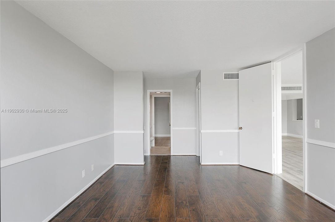 For Rent: $2,750 (3 beds, 2 baths, 1440 Square Feet)