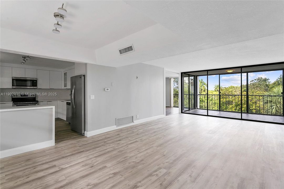 For Rent: $2,750 (3 beds, 2 baths, 1440 Square Feet)