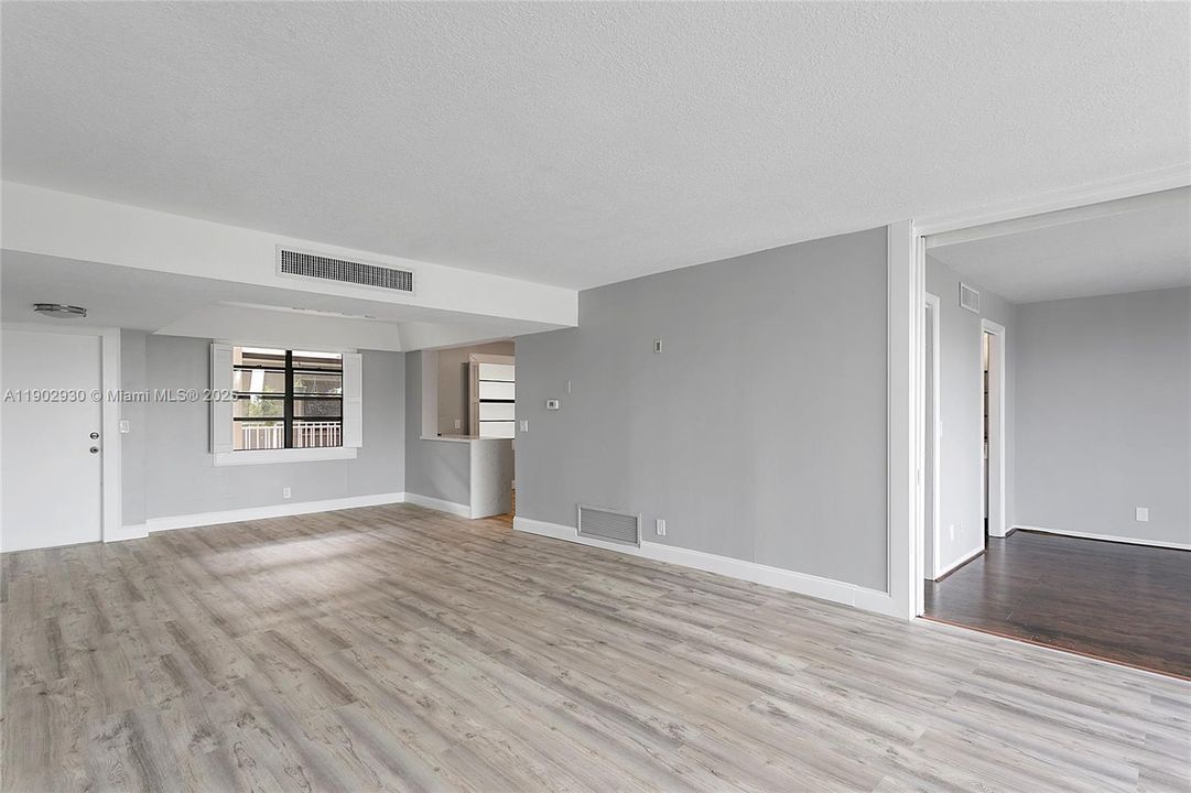 For Rent: $2,750 (3 beds, 2 baths, 1440 Square Feet)