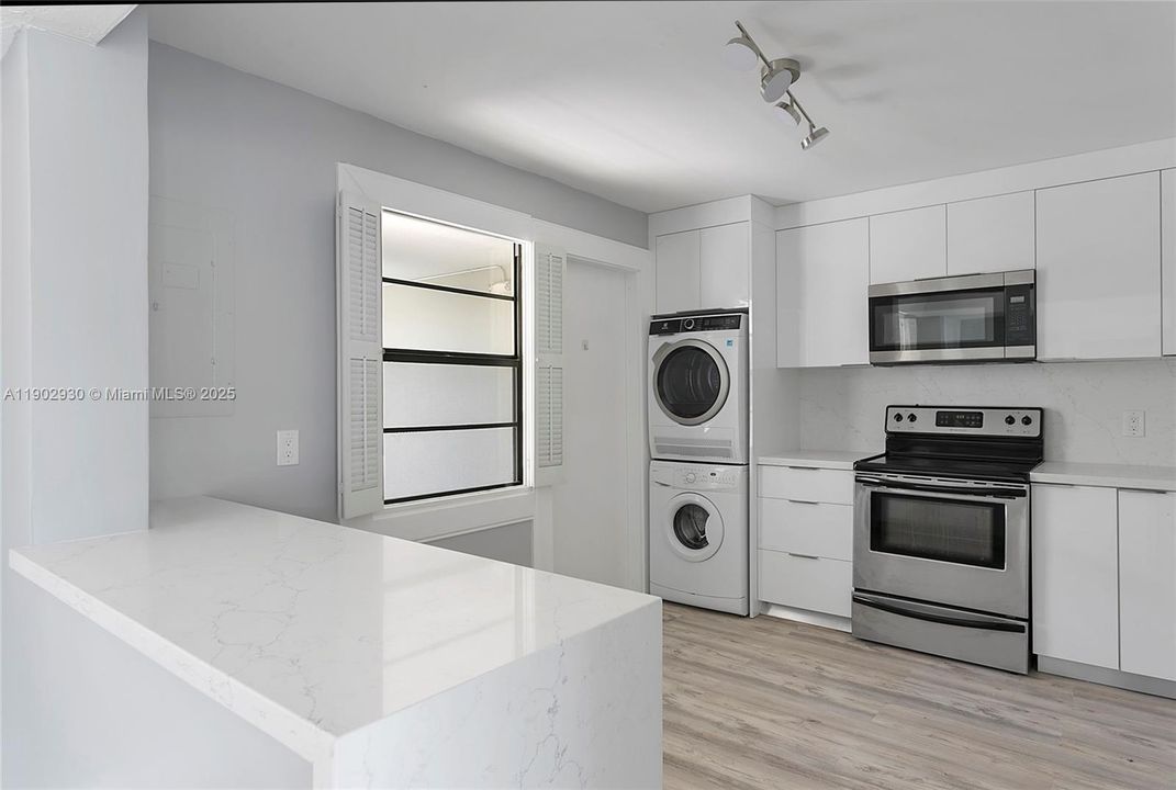 For Rent: $2,750 (3 beds, 2 baths, 1440 Square Feet)