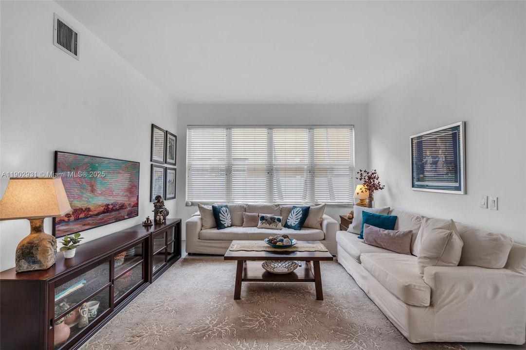 Active With Contract: $679,500 (4 beds, 2 baths, 1859 Square Feet)