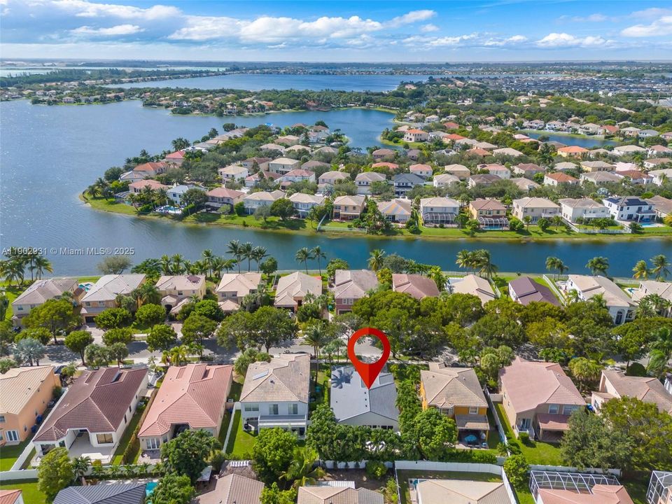 Active With Contract: $679,500 (4 beds, 2 baths, 1859 Square Feet)