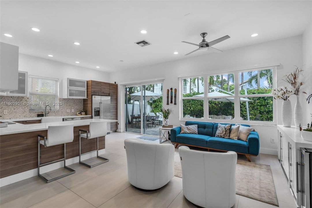 Active With Contract: $679,500 (4 beds, 2 baths, 1859 Square Feet)