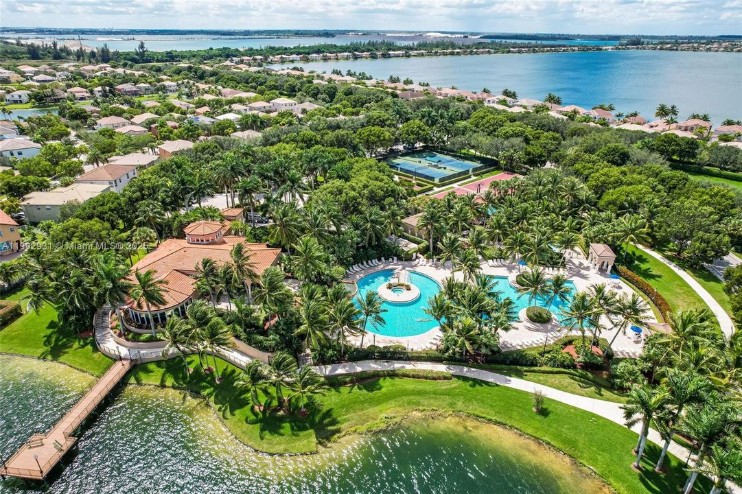 Active With Contract: $679,500 (4 beds, 2 baths, 1859 Square Feet)