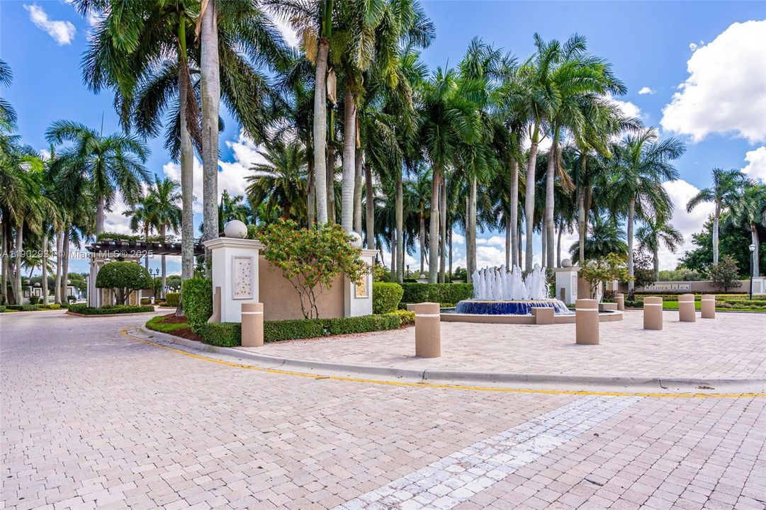 Active With Contract: $679,500 (4 beds, 2 baths, 1859 Square Feet)