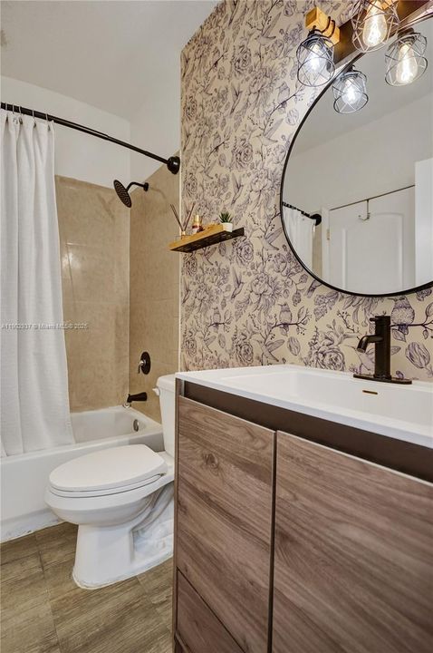 For Sale: $545,000 (4 beds, 3 baths, 1976 Square Feet)