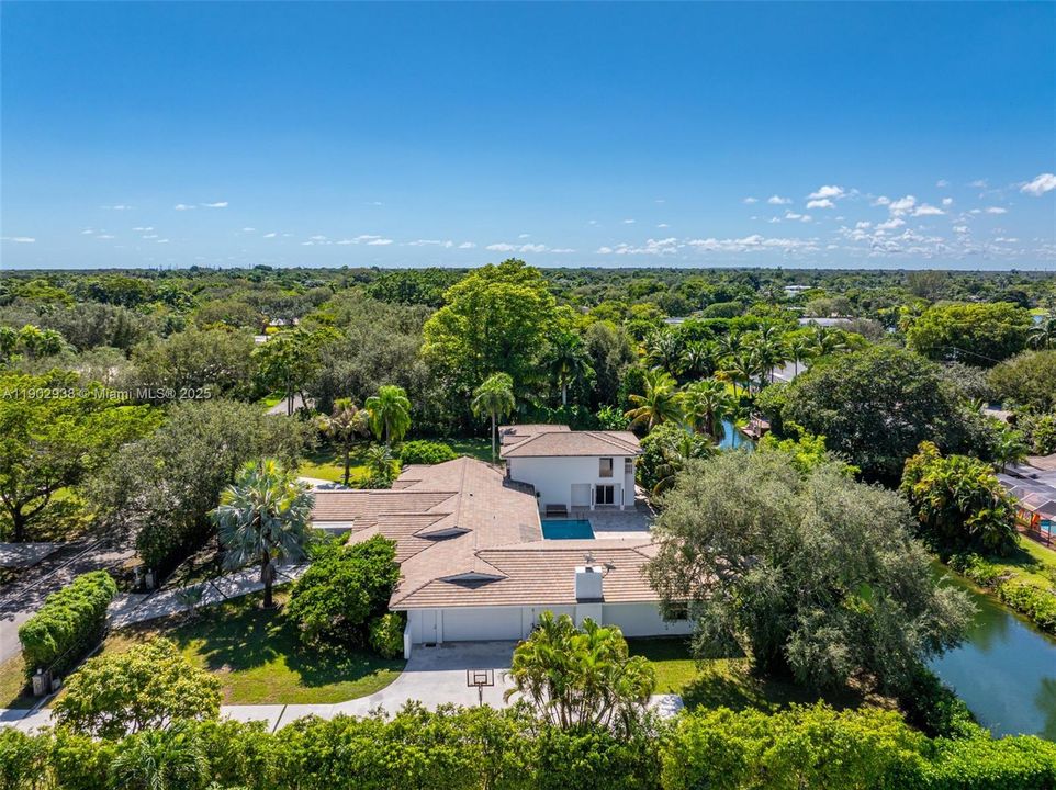 En Venta: $3,699,000 (6 camas, 5 baños, 5343 Pies cuadrados)