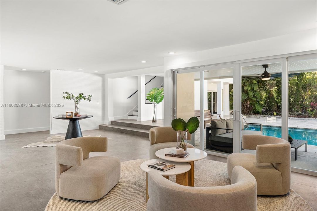 En Venta: $3,699,000 (6 camas, 5 baños, 5343 Pies cuadrados)