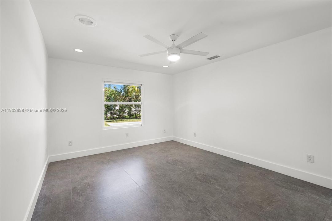 En Venta: $3,699,000 (6 camas, 5 baños, 5343 Pies cuadrados)