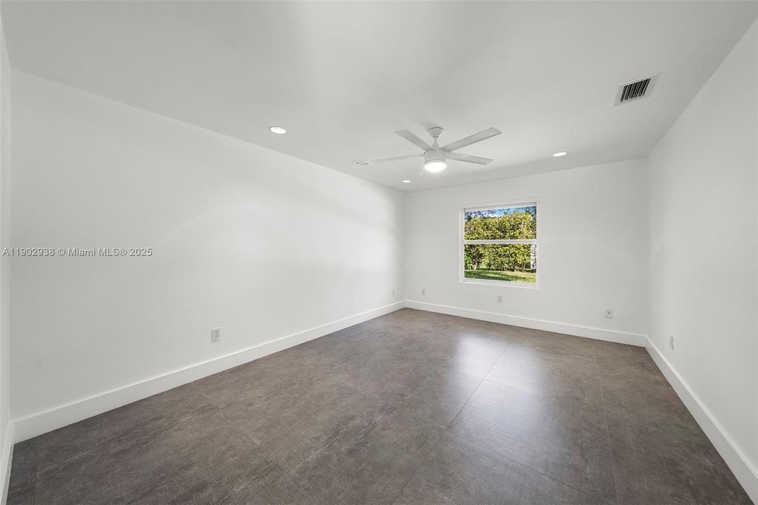 En Venta: $3,699,000 (6 camas, 5 baños, 5343 Pies cuadrados)