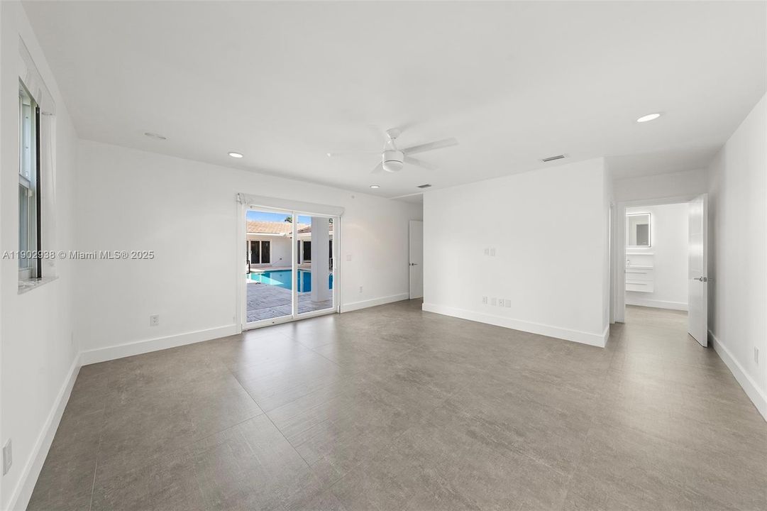 En Venta: $3,699,000 (6 camas, 5 baños, 5343 Pies cuadrados)