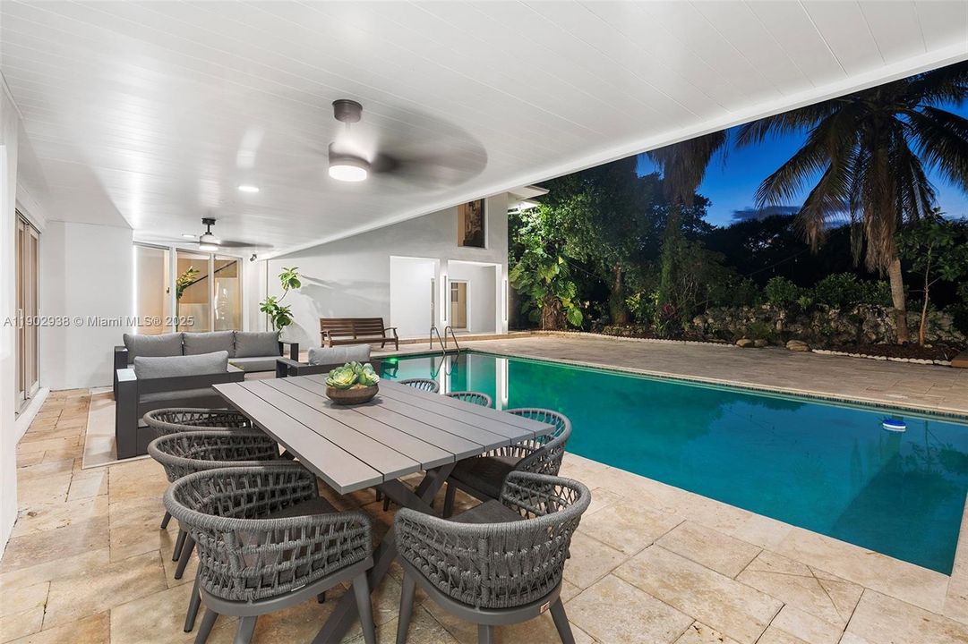 En Venta: $3,699,000 (6 camas, 5 baños, 5343 Pies cuadrados)