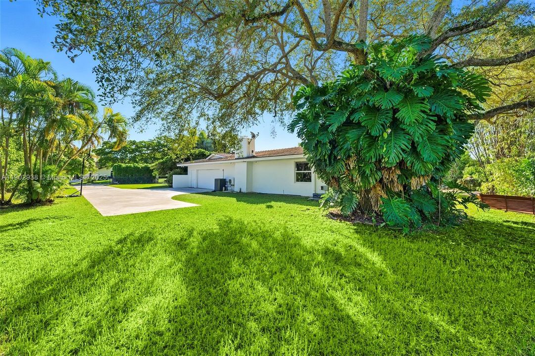 En Venta: $3,699,000 (6 camas, 5 baños, 5343 Pies cuadrados)