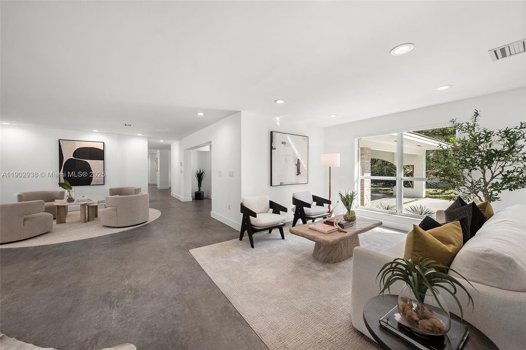 En Venta: $3,699,000 (6 camas, 5 baños, 5343 Pies cuadrados)