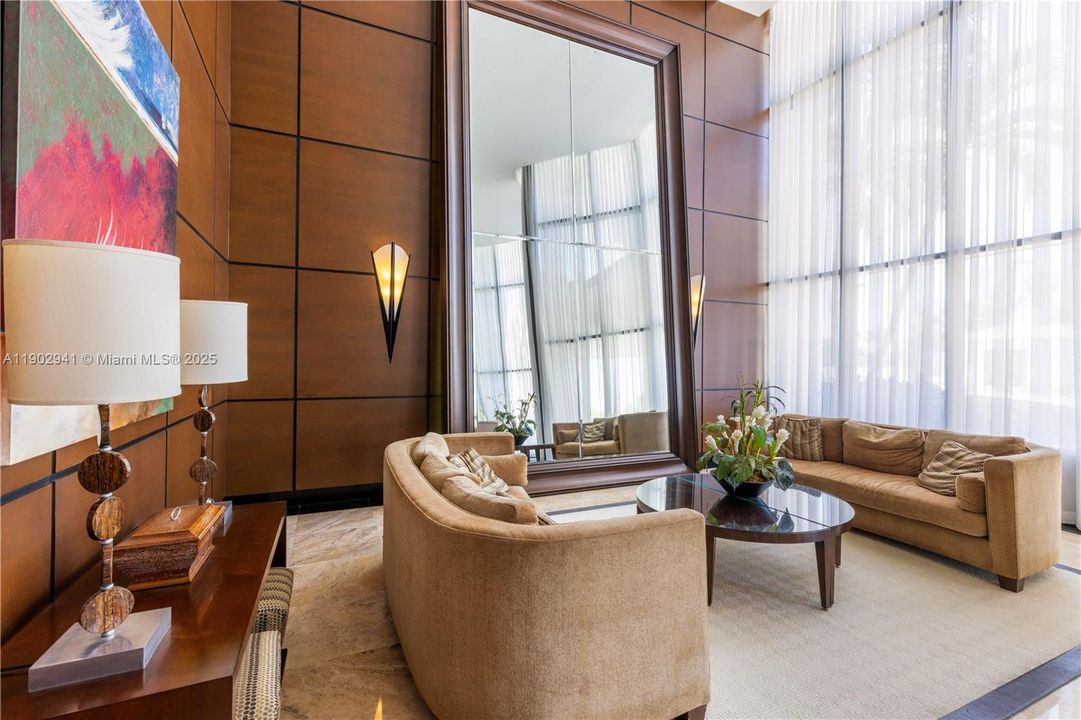 For Sale: $777,500 (2 beds, 2 baths, 1984 Square Feet)