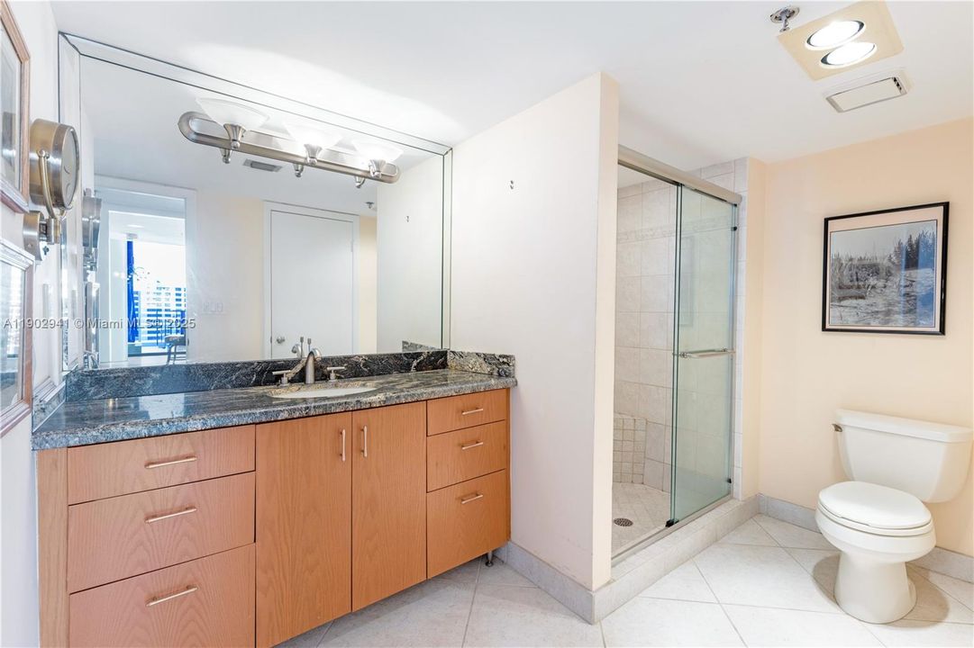 For Sale: $777,500 (2 beds, 2 baths, 1984 Square Feet)