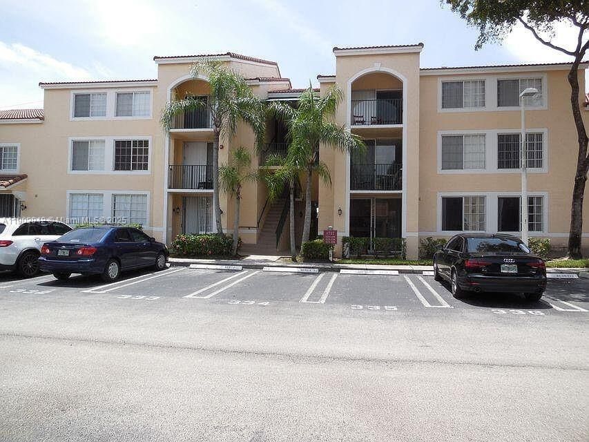 Под контрактом: $2,100 (2 спален, 2 ванн, 1072 Квадратных фут)