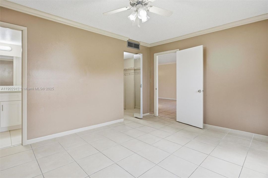 For Sale: $147,500 (2 beds, 2 baths, 1130 Square Feet)