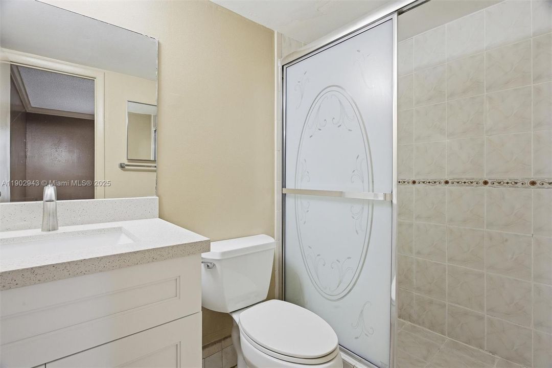 For Sale: $147,500 (2 beds, 2 baths, 1130 Square Feet)