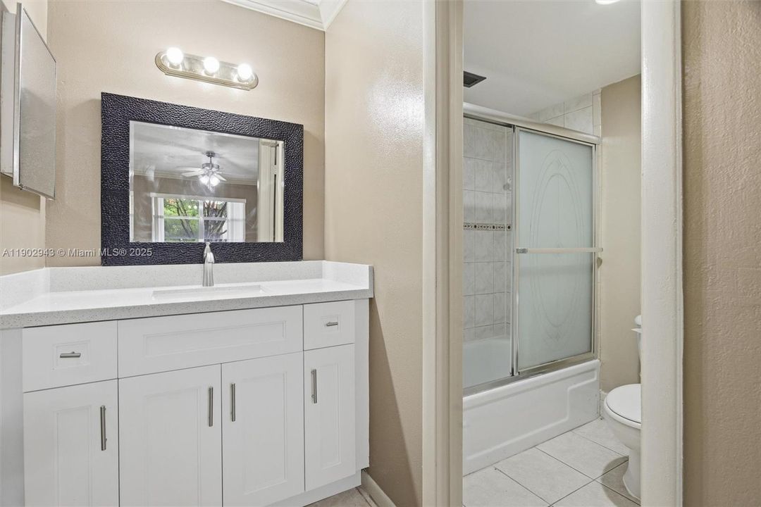 For Sale: $147,500 (2 beds, 2 baths, 1130 Square Feet)