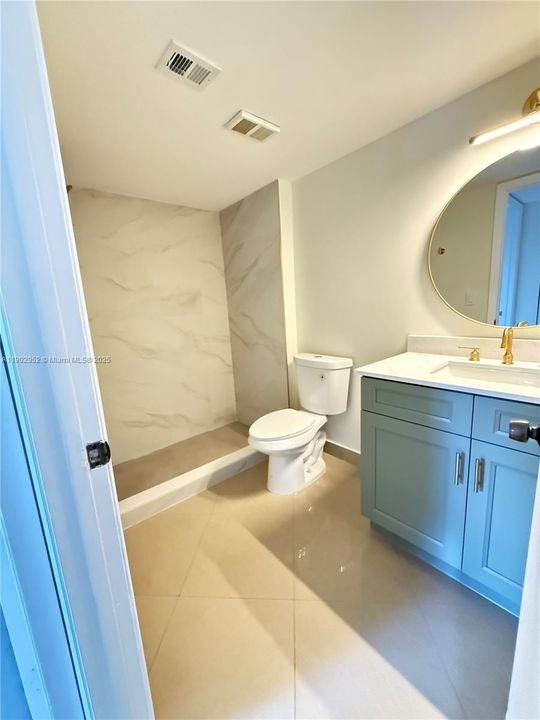 Active With Contract: $2,100 (2 beds, 2 baths, 1024 Square Feet)