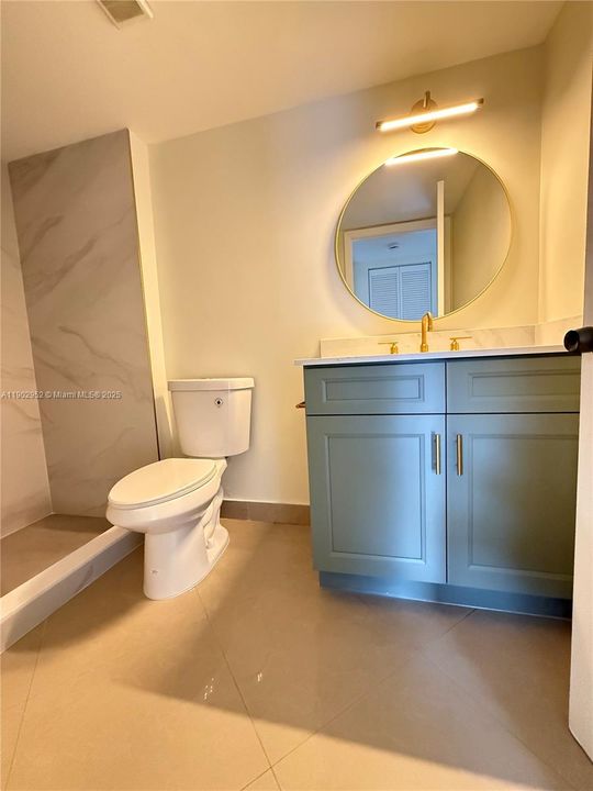 Active With Contract: $2,100 (2 beds, 2 baths, 1024 Square Feet)