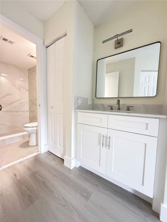 Active With Contract: $2,100 (2 beds, 2 baths, 1024 Square Feet)